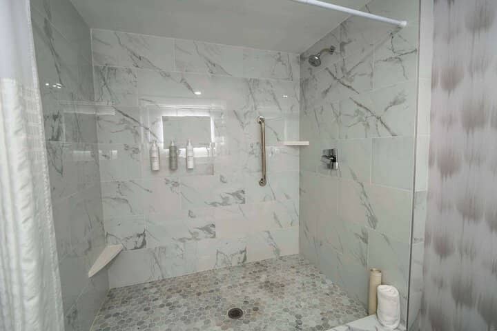 Bathroom shower